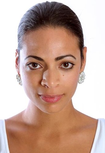 Yasmin Kadi, actor and singer at headnod talent agency